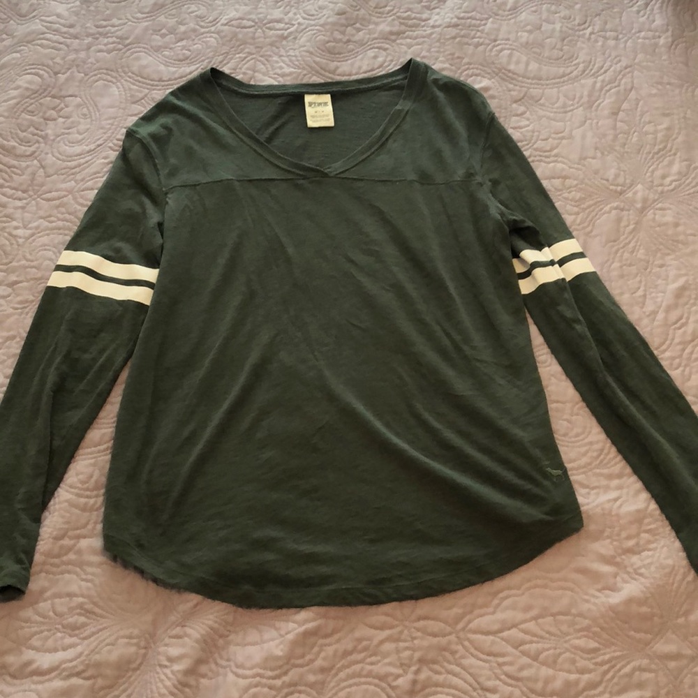 Long sleeve t-shirt